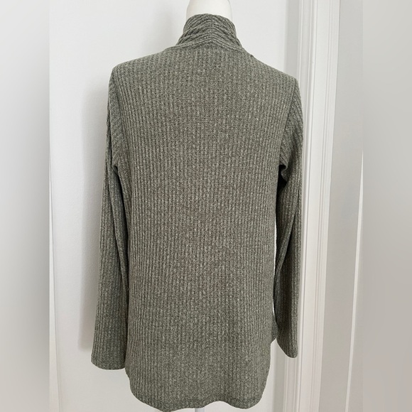 ANTHROPOLOGIE AKEMI + KIN Blouse Sz S Green Woodruff Twist Draped Sweater *P18 - Picture 3 of 4